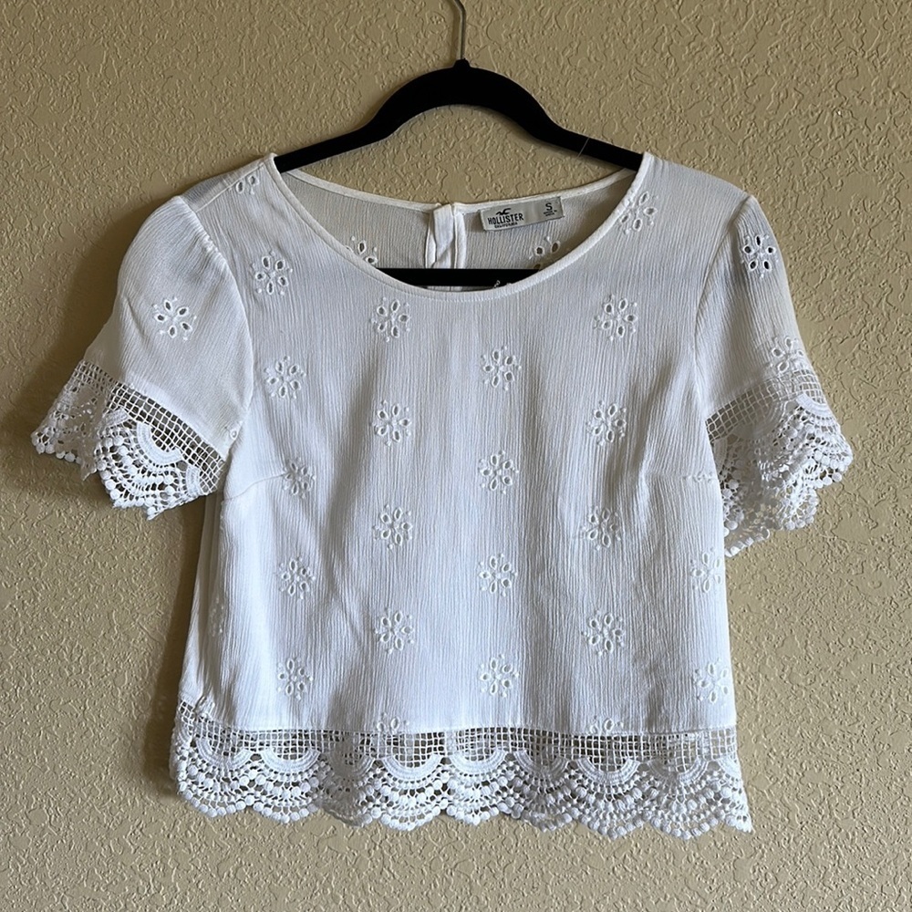 hollister Size Small Lace White T-Shirt